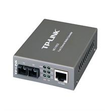 TP-LINK MC110CS - Fibre media converter - 100Mb LAN - 10Base-T, 100Base-FX, 100Base-TX - RJ-45 / SC single-mode - up to 20 km - 1310 nm MC110CS
